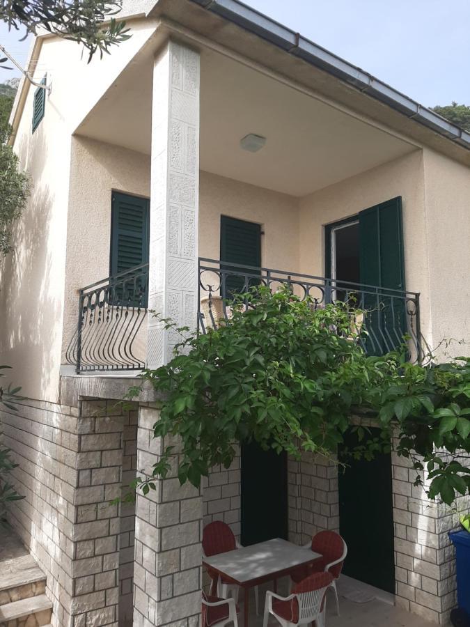 Apartman Maslina ピサック エクステリア 写真