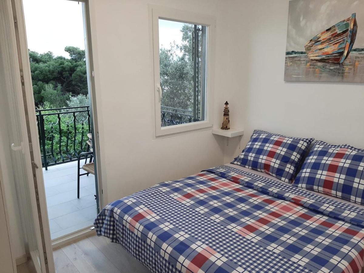 Apartman Maslina ピサック エクステリア 写真